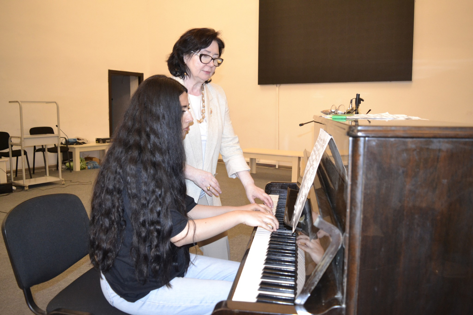 Bakı Musiqi Akademiyasının tədris işləri üzrə prorektoru, əməkdar müəllim,  professor Nərminə Quliyeva tərəfindən ustad dərs keçirildi.