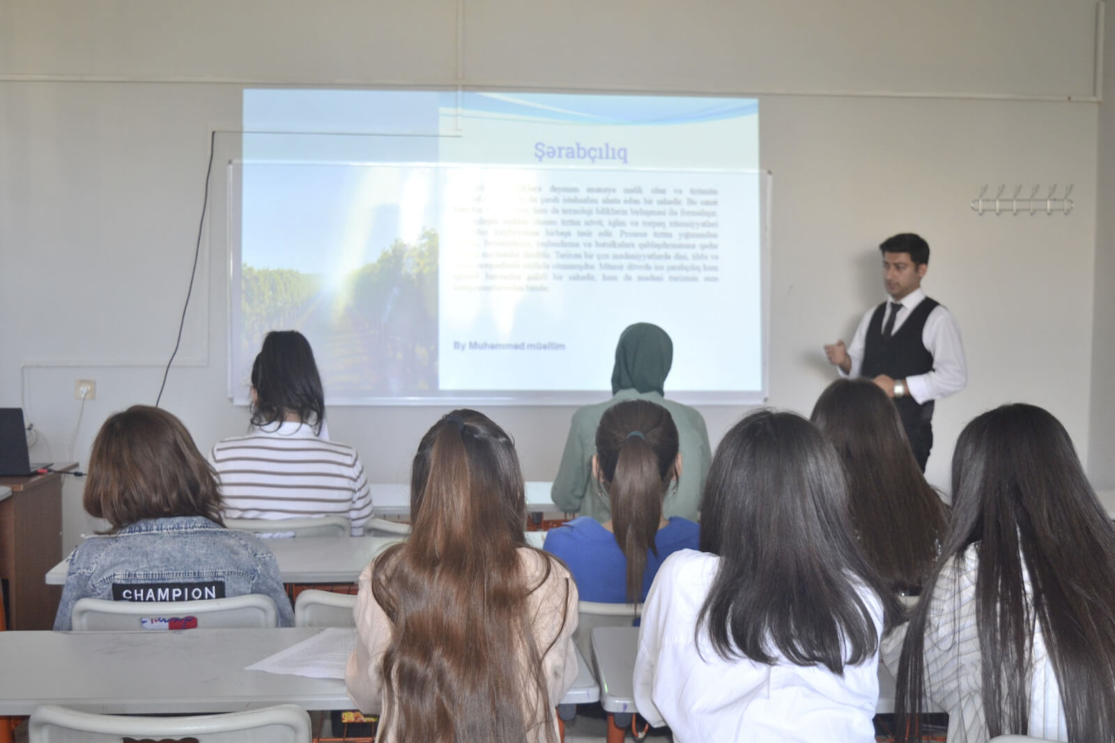 Kollecdə “Şərabçılıq” mövzusunda tədbir keçirildi.