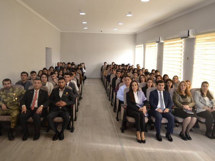 Kollecdə “Şanlı zəfərimiz” adlı konsert proqramı təşkil olundu.