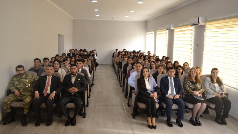 Kollecdə “Şanlı zəfərimiz” adlı konsert proqramı təşkil olundu.