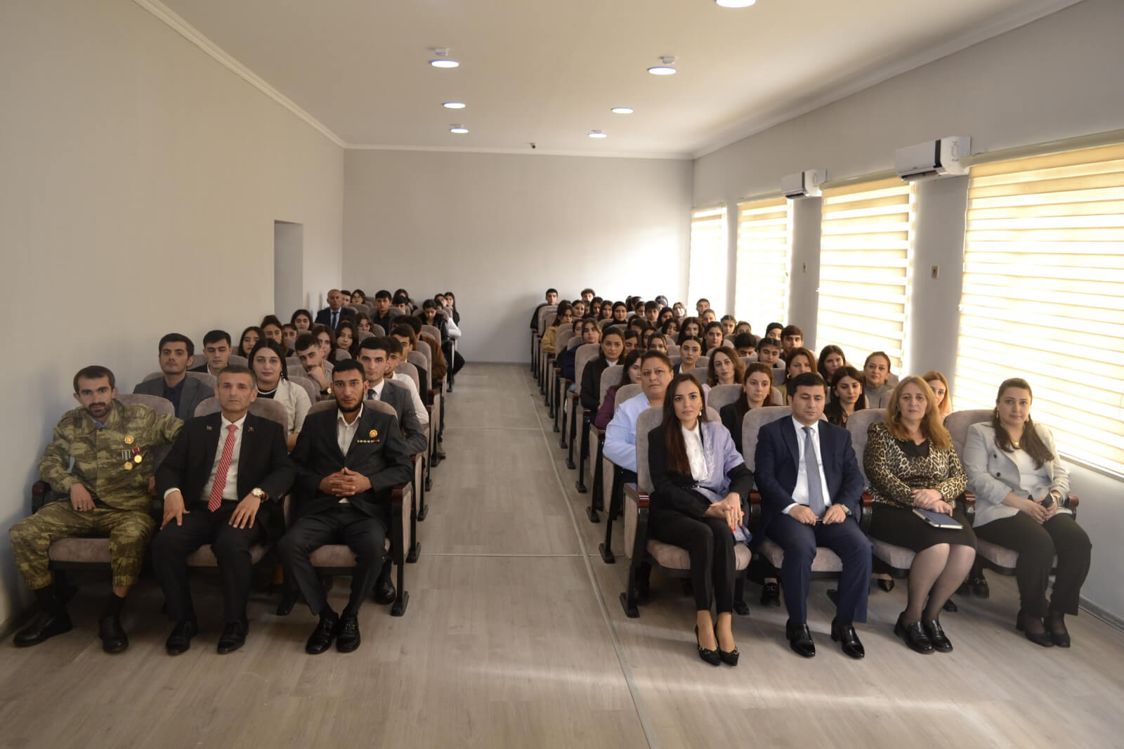 Kollecdə “Şanlı zəfərimiz” adlı konsert proqramı təşkil olundu.