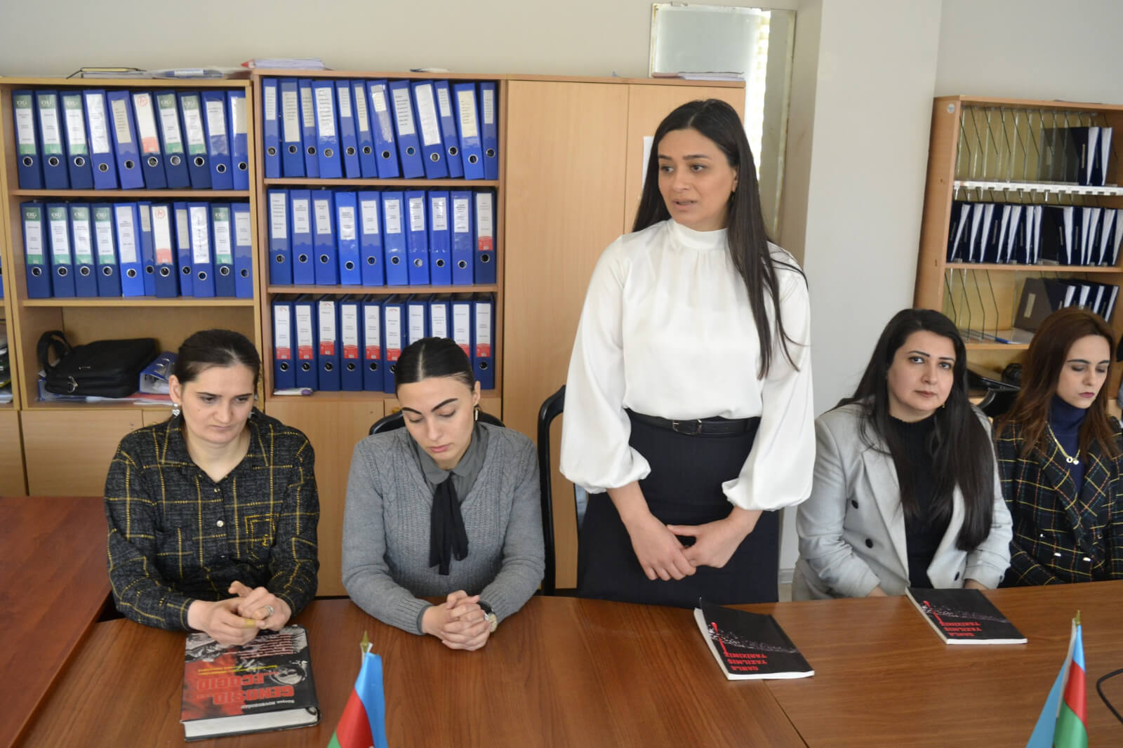 Kollecdə Xocalı Soyqırımına həsr olunmuş dəyirmi masa təşkil olundu.