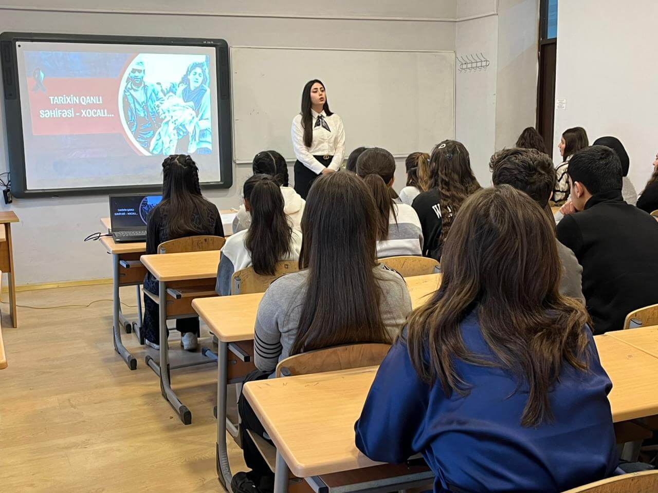 Kollecdə Xocalı Soyqırımına həsr olunmuş xüsusi dərs keçirildi.
