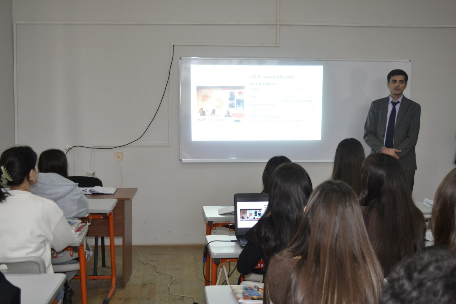 Kollecdə “Şəhərsalma strategiyaları və iqtisadi potensial” mövzusunda tədbir keçirildi.