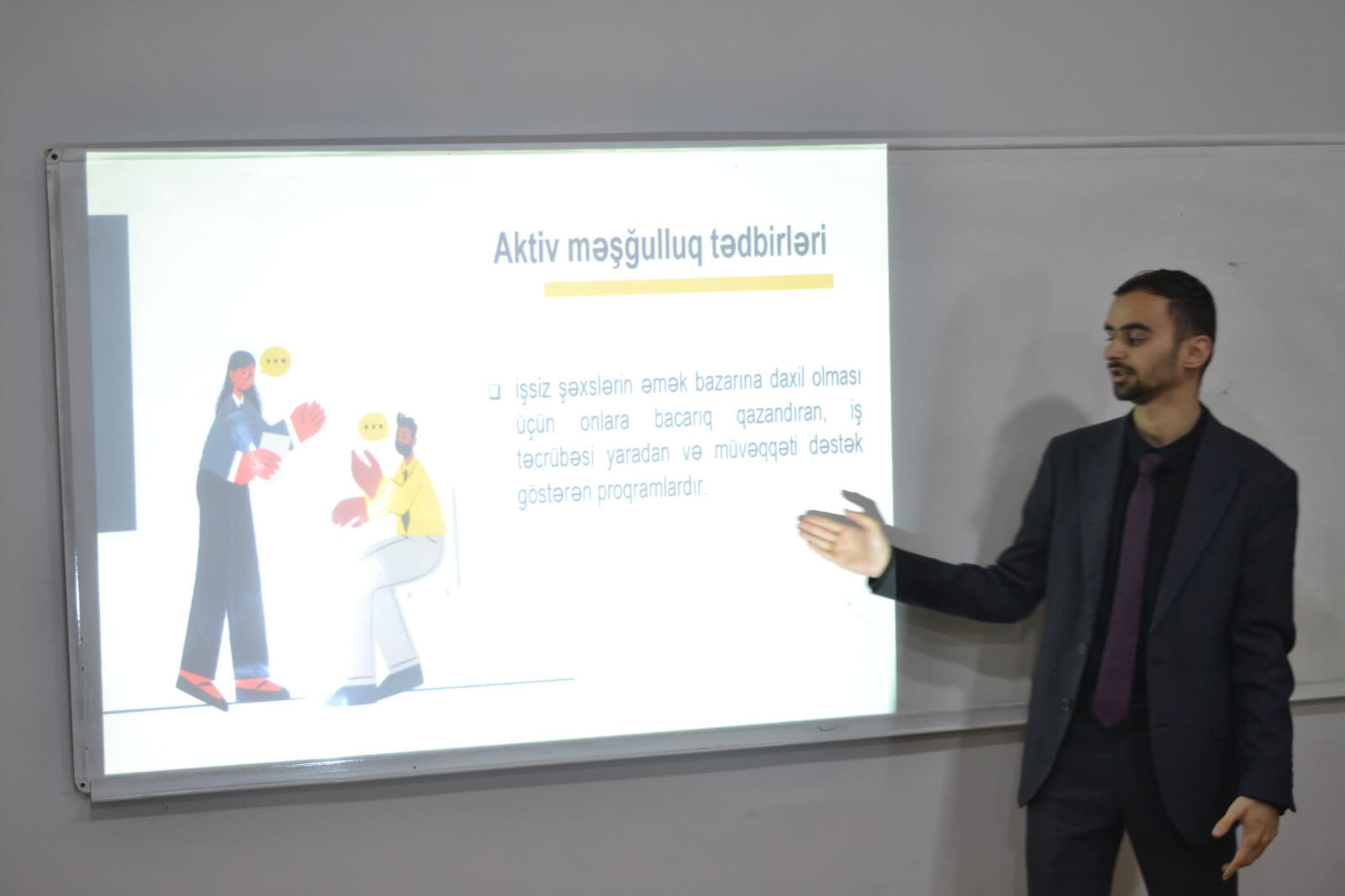 Kollecdə  “Sosial dəstəyə ehtiyacı olanlar üçün iş imkanları və məşğulluq proqramları” mövzusunda tədbir keçirildi.