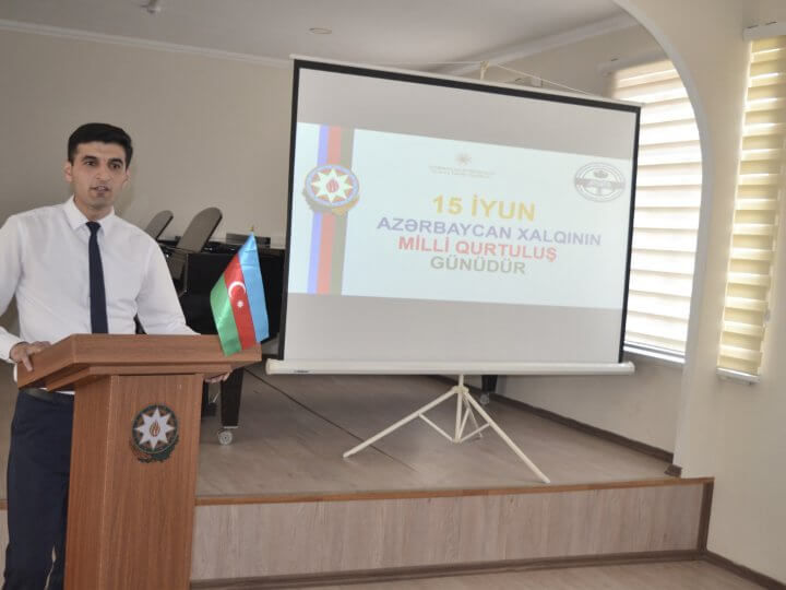 Kollecdə  “15 İyun – Milli Qurtuluş Günü” mövzusunda tədbir keçirildi.