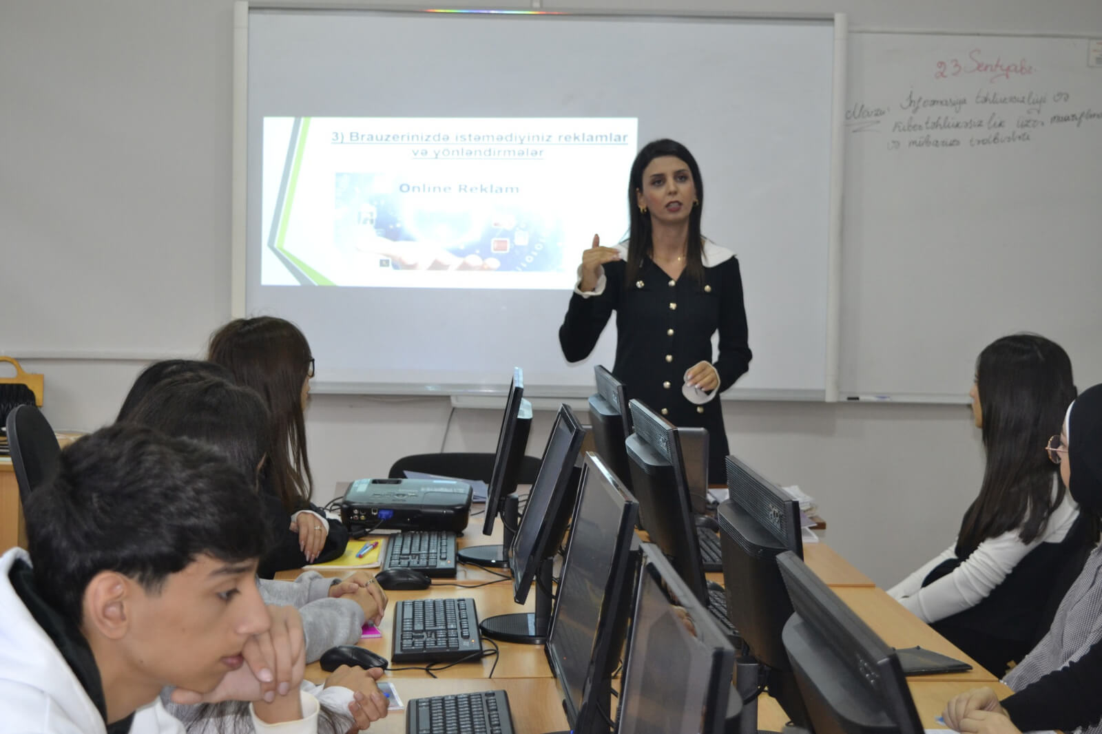 Kollecdə “İnformasiya təhlükəsizliyi və kibertəhlükə” mövzusunda tədbir keçirildi.