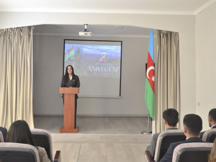 Kollecdə 27 sentyabr “Anım günü”nə həsr olunmuş “Qəhrəmanlıqla yazılmış tarix” mövzusunda konfrans keçirildi.