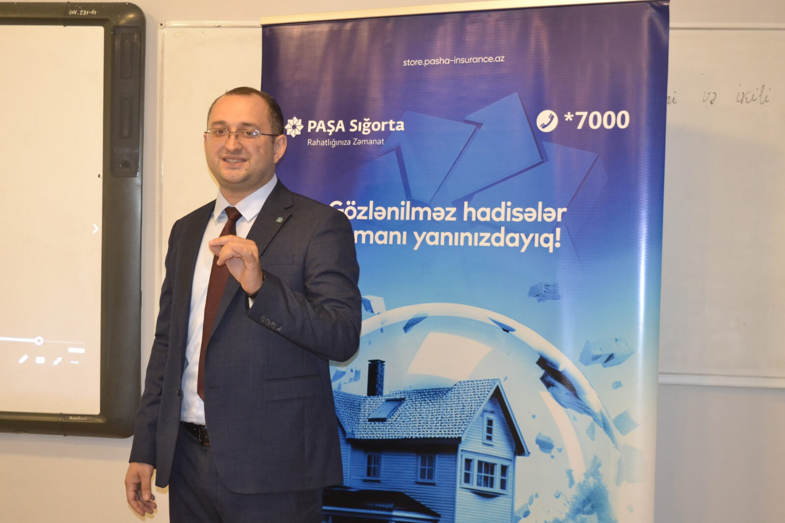 Kollecdə Dövlət proqramlarına uyğun olaraq  “Karyera mərkəzlərində xidmət göstərən karyera məsləhətçiləri üçün təlim keçirilməsi” mövzusunda maarifləndirici görüş keçirildi.
