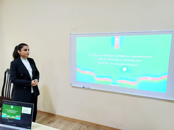 Kollecdə “Azərbaycan dili və ədəbiyyatının beynəlxalq aləmdə tanıdılması və təbliği” mövzusunda tədbir keçirildi.