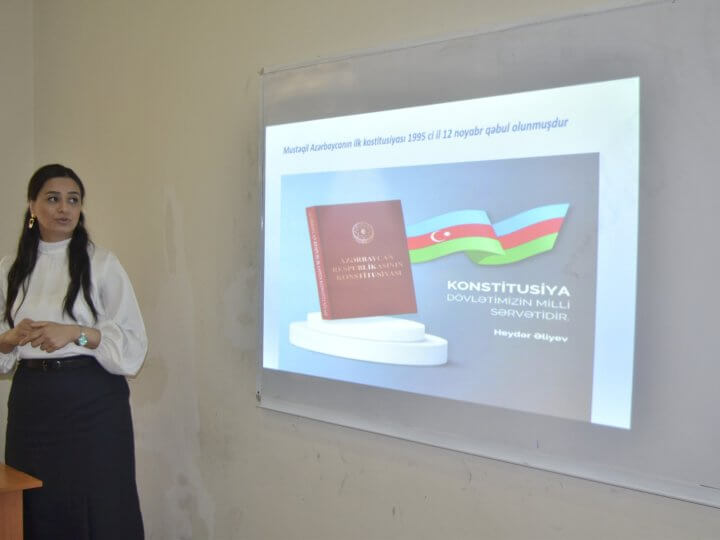 Kollecdə “Konstitusiya günü” ilə əlaqədar xüsusi dərs keçirildi.
