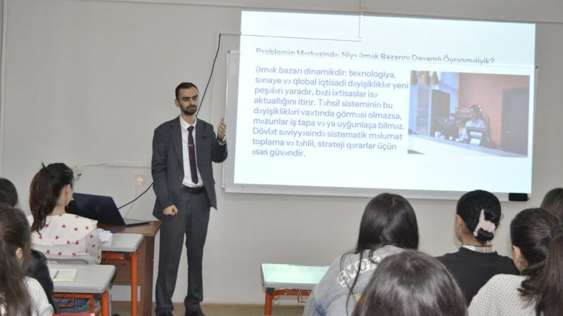 Kollecdə Dövlət proqramlarına uyğun olaraq “Əmək bazarının mütəmadi öyrənilməsi sisteminin yaradılması və tətbiqi” mövzusunda tədbir keçirildi.