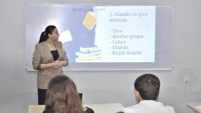 Kollecdə  “Azərbaycan dilinin müxtəlif dialekt və şivələrinin müasir dövrün tələblərinə uyğun olaraq öyrənilməsi” mövzusunda tədbir keçirildi.