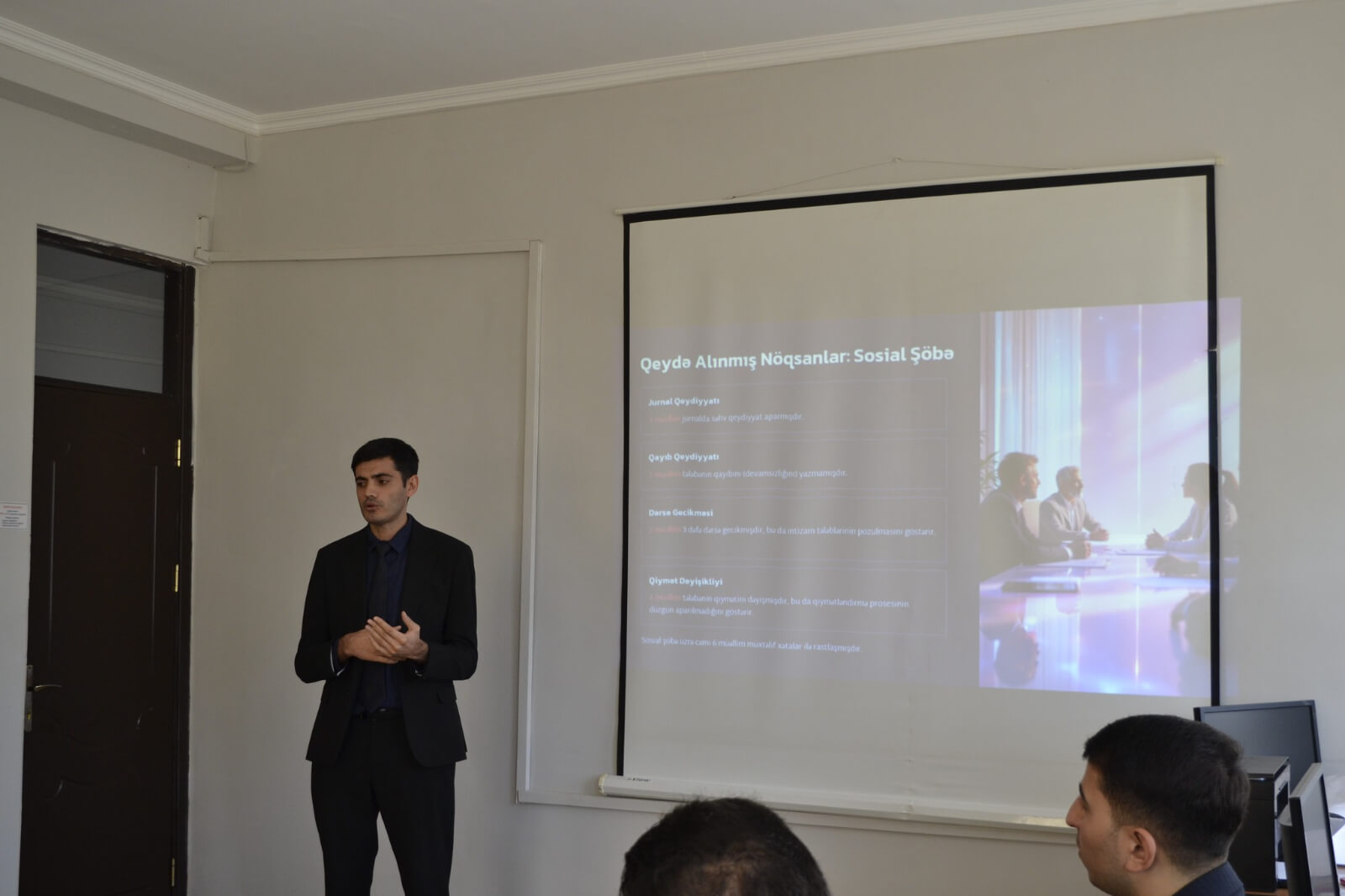 Kollecdə Dövlət proqramlarına uyğun olaraq  “Müəllim fəaliyyətinin monitorinqi üzrə göstəricilər sisteminin hazırlanması və tətbiqi” mövzusunda tədbir keçirildi.