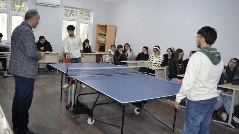 Kollecdə stolüstü tennis idman növü üzrə yarış  keçirildi.