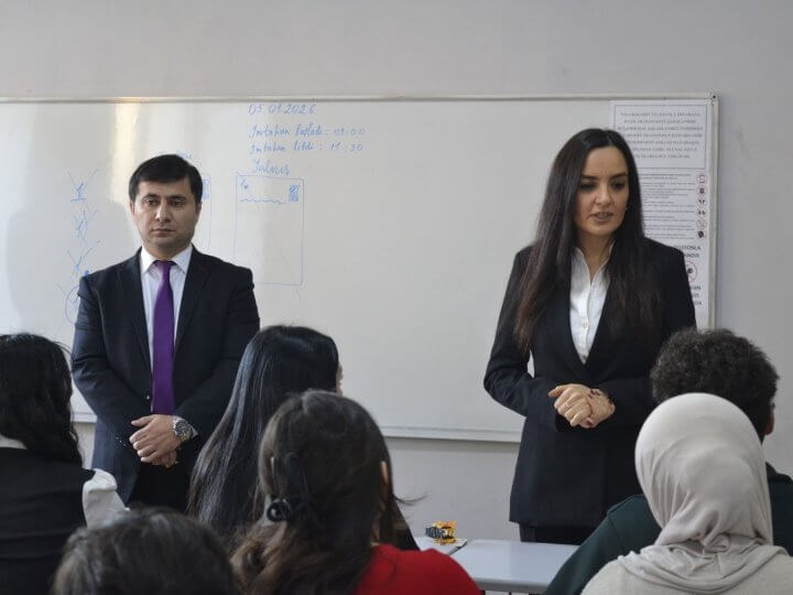 Kollecdə 2025/2026-cı tədris ilinin payız  semestrinin imtahan sеssiyаsına start verilib.