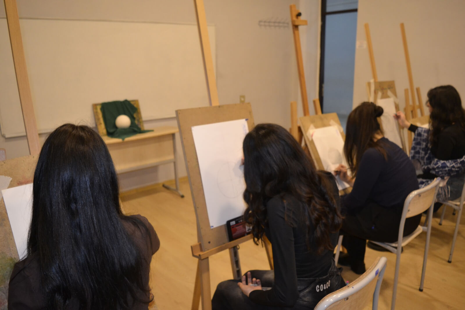 Kollecdə payız semestrinin imtahan sessiyası davam edir.