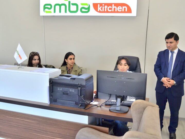 Kollec  tələbələrinin müəssisələrdə istehsalat təcrübəsi davam edir.